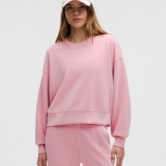 Lululemon - Picture 2 of 4